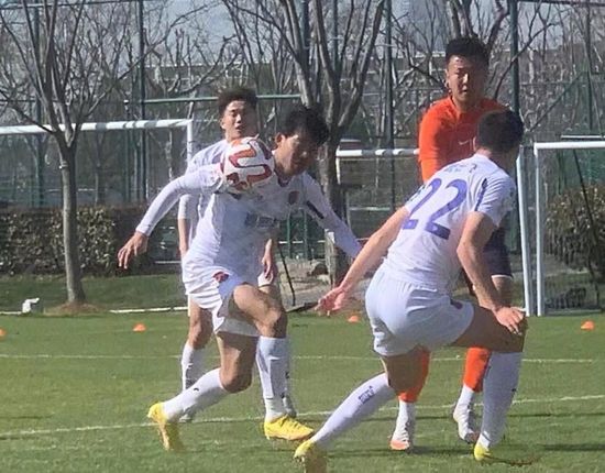 成人免费小视频